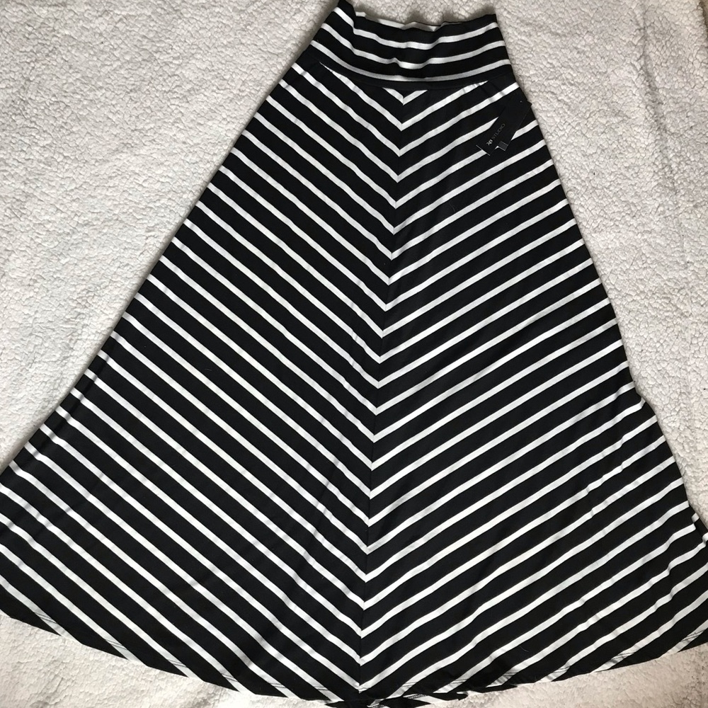 AB Studio maxi skirt
